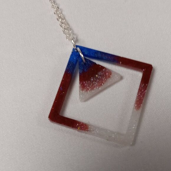 CLEARANCE- Red white and blue resin diamond and triangle necklace - Picture 4 of 6